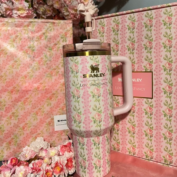 Stanley x LoveShackFancy 40 oz. Quencher Blooming Heirloom - Picture 8 of 8
